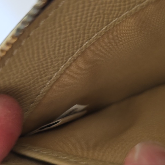 Coach Double Zip Pebbled Leather Wristlet – Light Beige – Gold Hardware - Picture 12 of 12